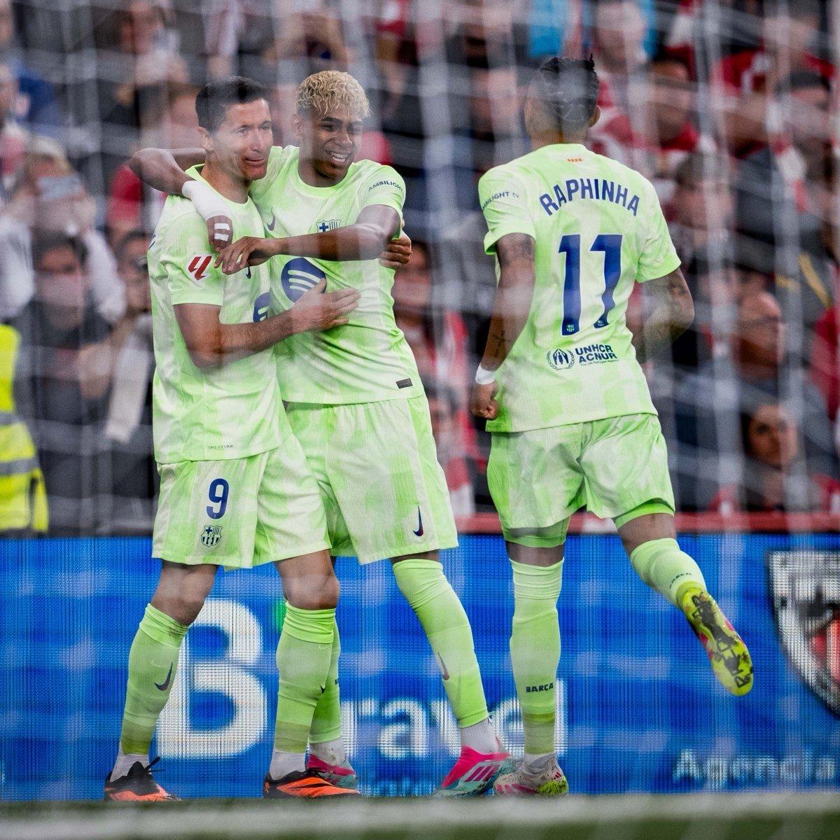 关于莱万多夫斯基重返赛场，出色防守首场状态出色，切尔西观众沸腾！全场沸腾不已的信息-九游体育官网