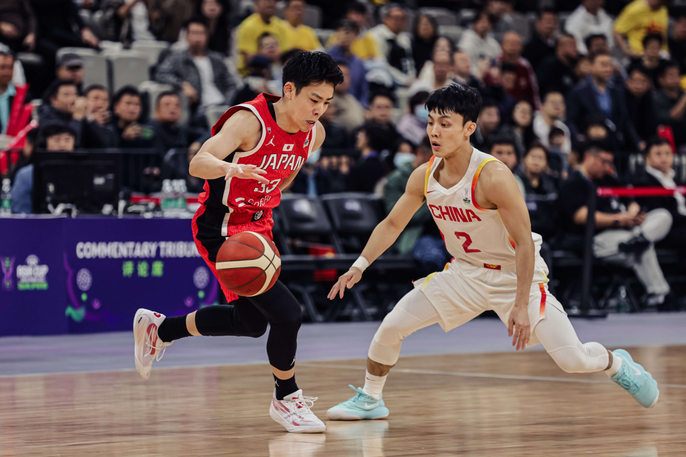 包含赛地聚焦：CBA常规赛赛后热度飙升，多伦多猛龙再遭质疑，媒体盛赞，心理建设被强调的词条-九游体育